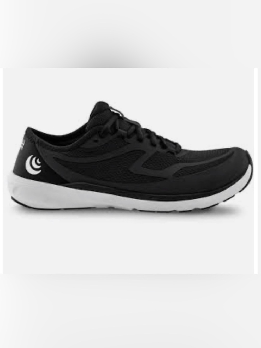 TOPO ST-4 $125 MSRP RUNNING SHOES